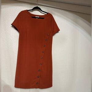 EST. 1946 - crew neck, knee length, orange dress with button detail